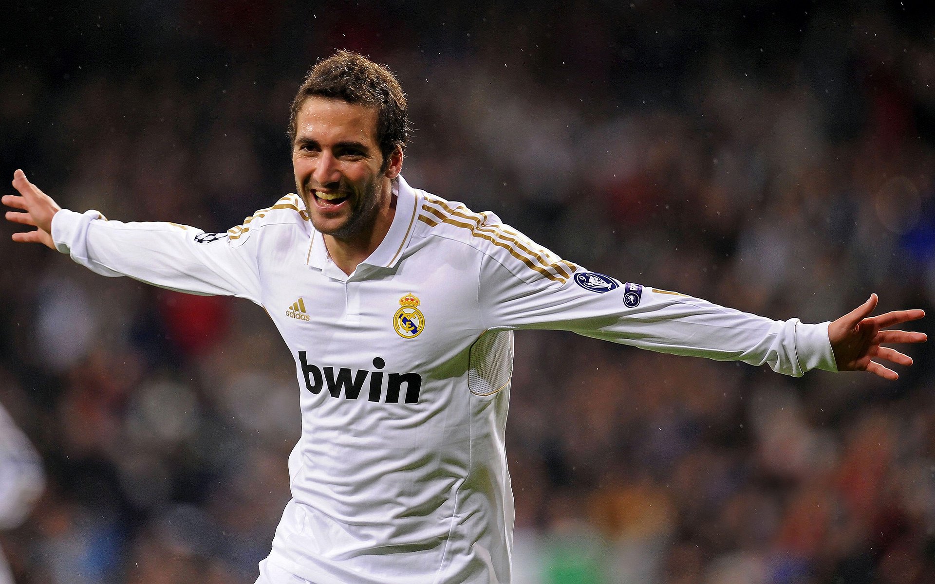 国王杯战况：罗马防线稳固，马德里竞技进攻受阻，高芙成最佳