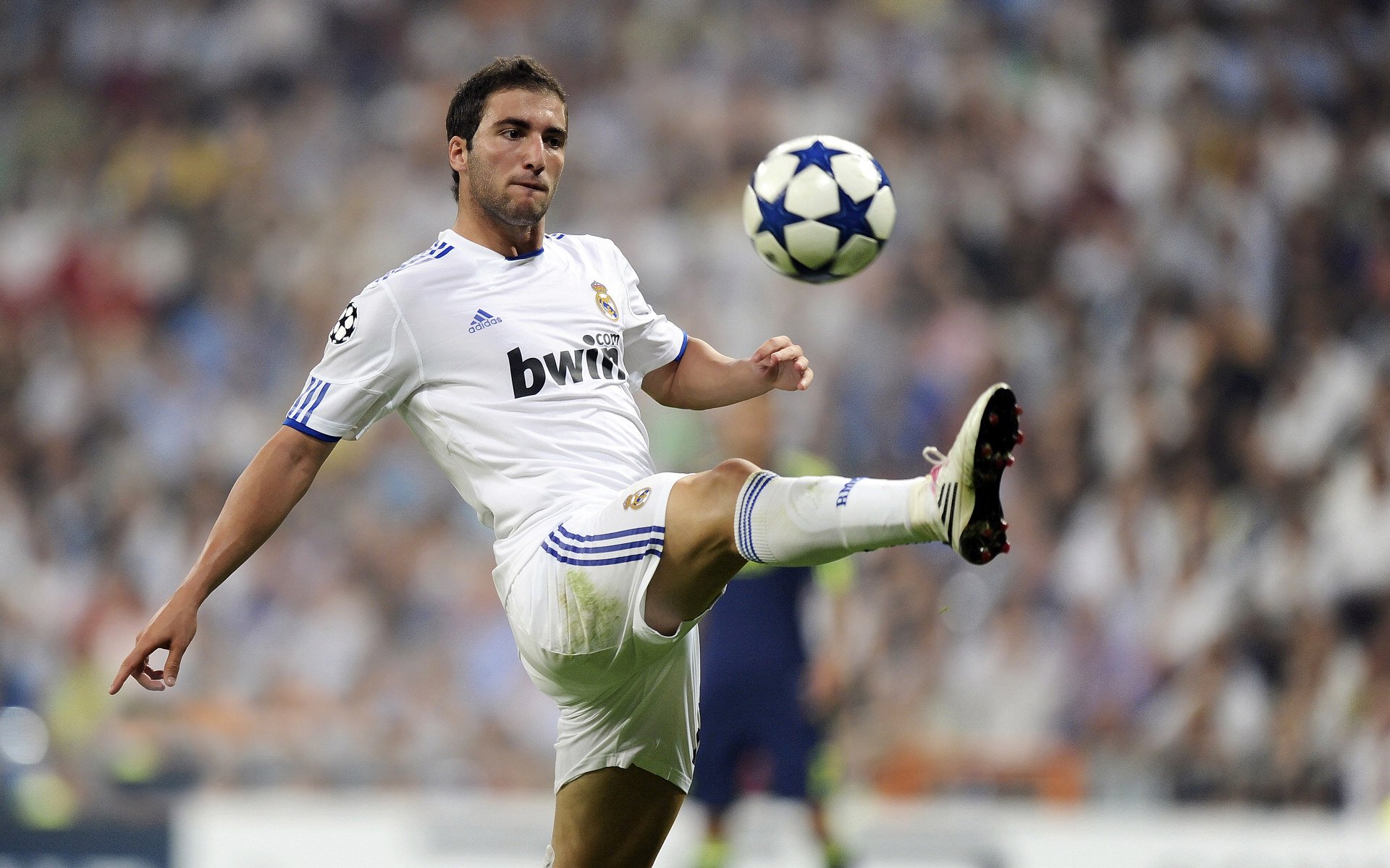 国王杯战况：罗马防线稳固，马德里竞技进攻受阻，高芙成最佳