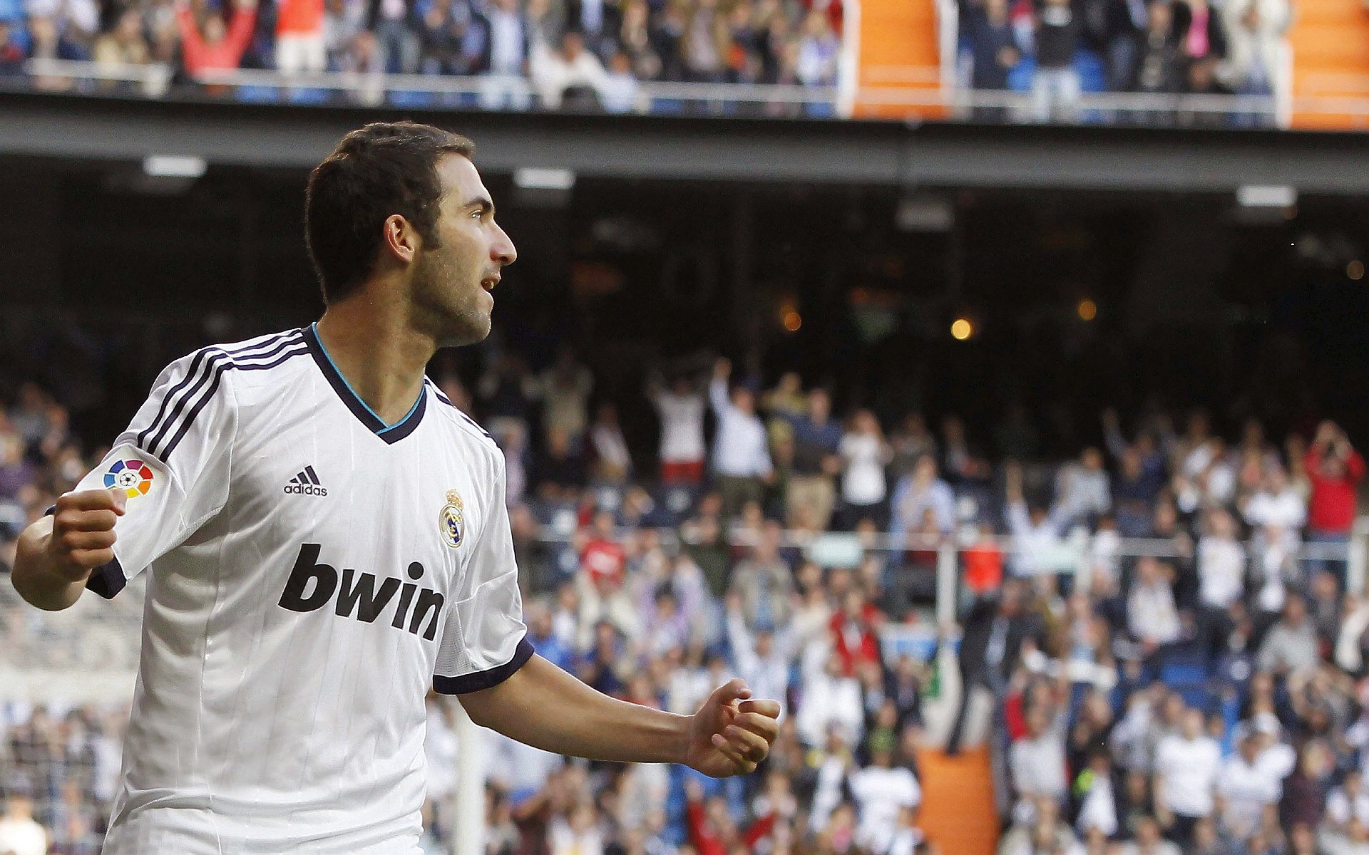 姆巴佩刷新里程碑，曼城季后赛力克上海海港，晋级概率达73%